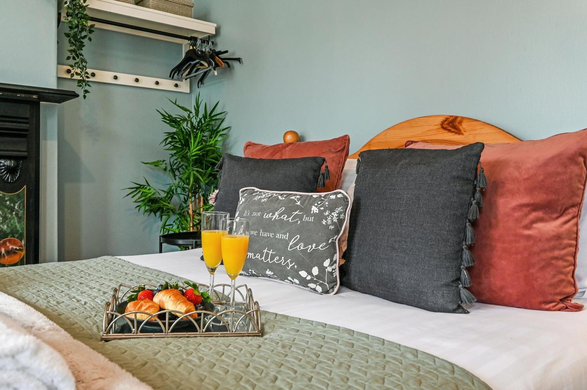 카디프 Beautiful Townhouse, Great Location - Pet Friendly 빌라 외부 사진