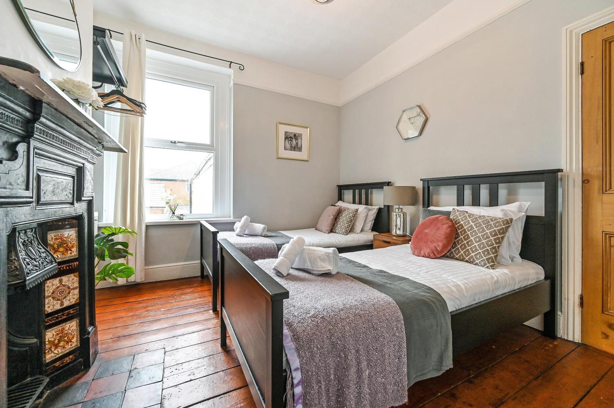 카디프 Beautiful Townhouse, Great Location - Pet Friendly 빌라 외부 사진