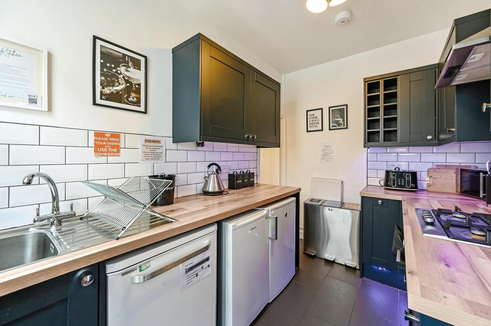 카디프 Beautiful Townhouse, Great Location - Pet Friendly 빌라 외부 사진