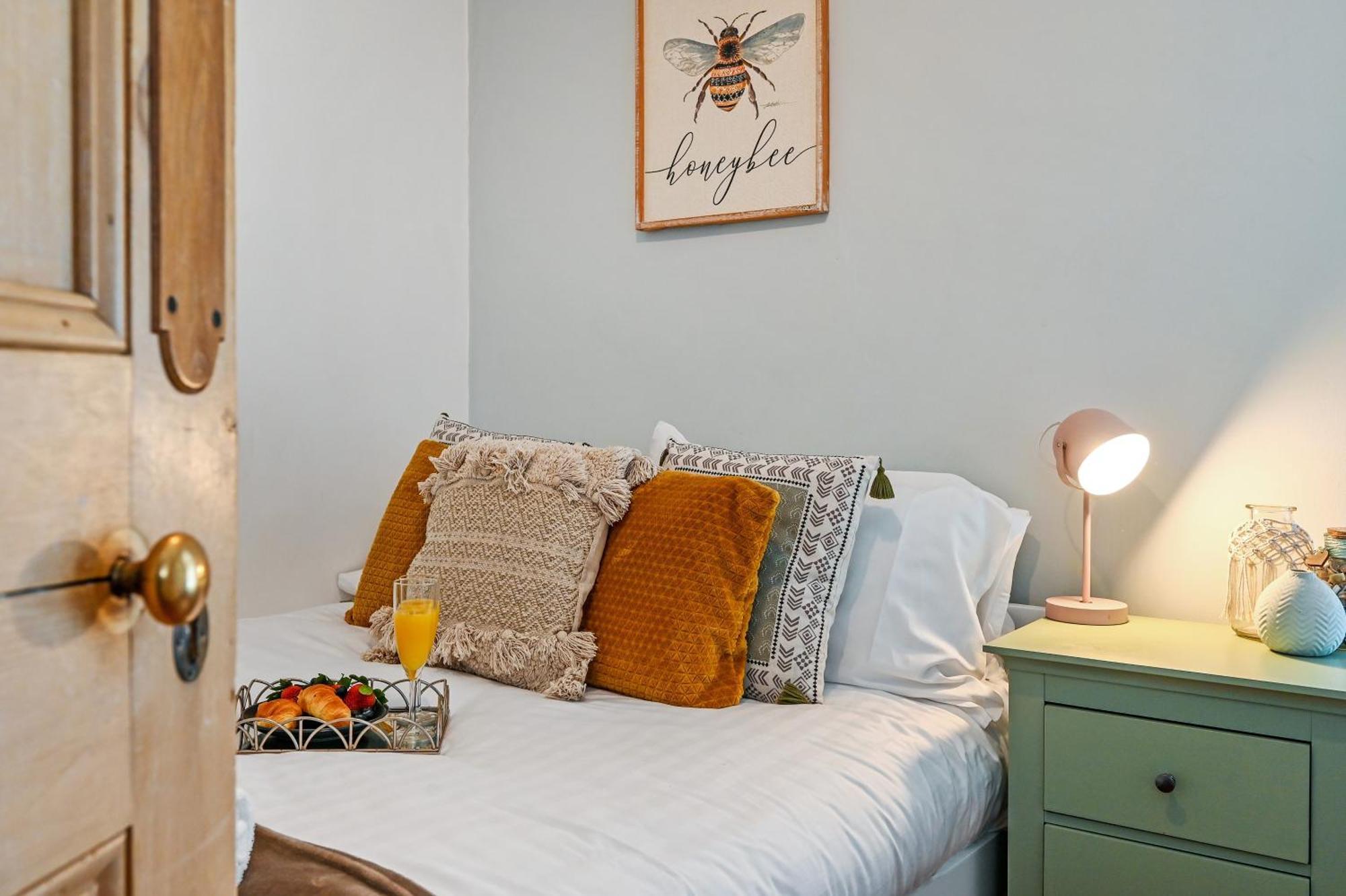 카디프 Beautiful Townhouse, Great Location - Pet Friendly 빌라 외부 사진